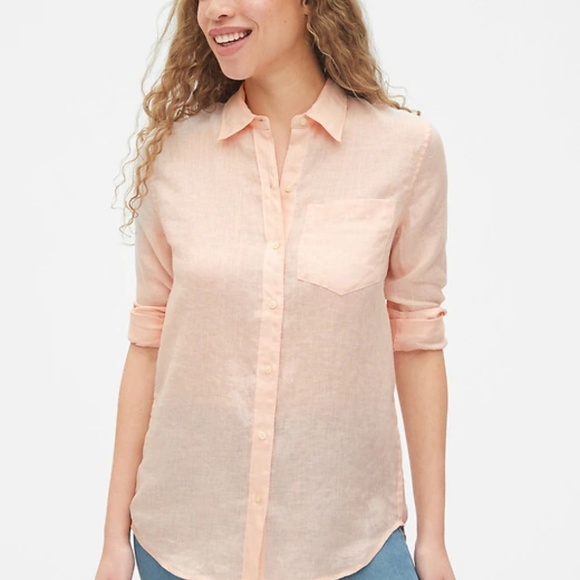 GAP Tops - GAP Women's Boyfriend Button Down Shirt in Linen GAP Tops - GAP Women's Boyfriend Button Down Shirt in Linen